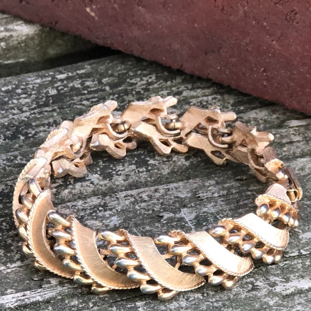 Trifari Gold Link Bracelet, 1950s-60s